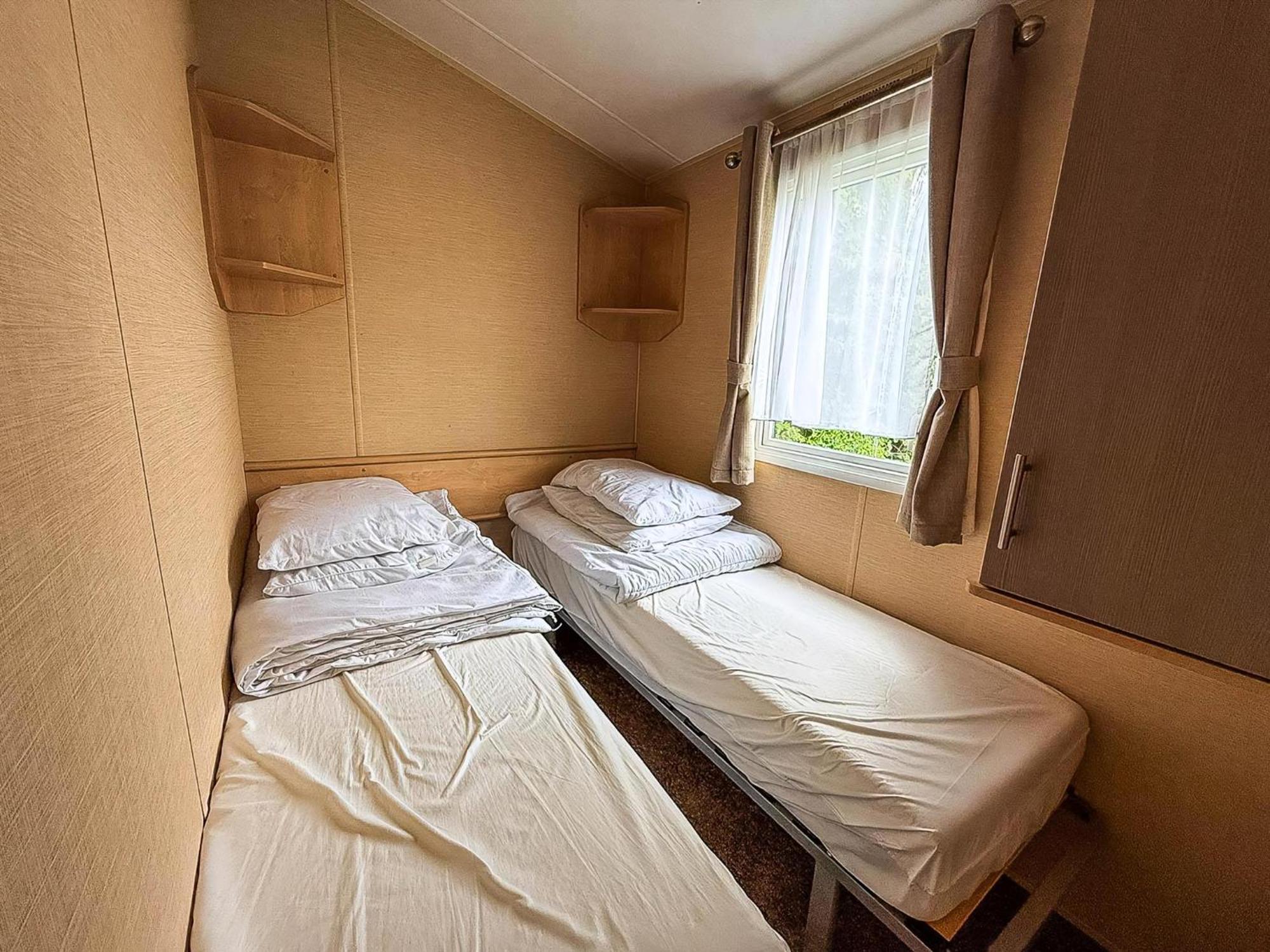 Lovely 8 Berth Caravan At California Cliffs Holiday Park In Norfolk Ref 50053C Great Yarmouth Eksteriør bilde